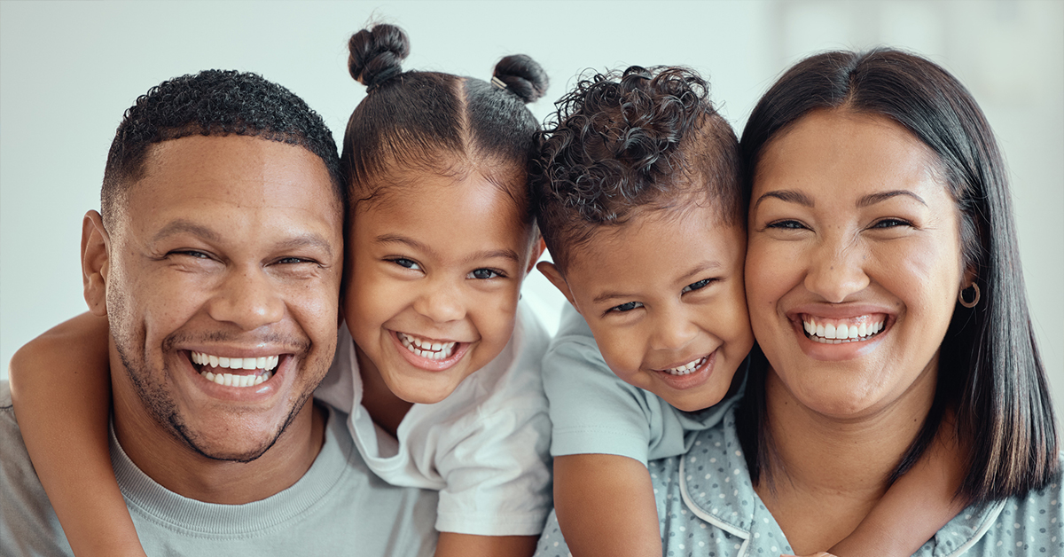Mercedes Scelba-Shorte et al. posing for the camera